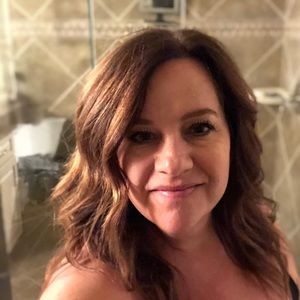 Meet your Posher, Denise